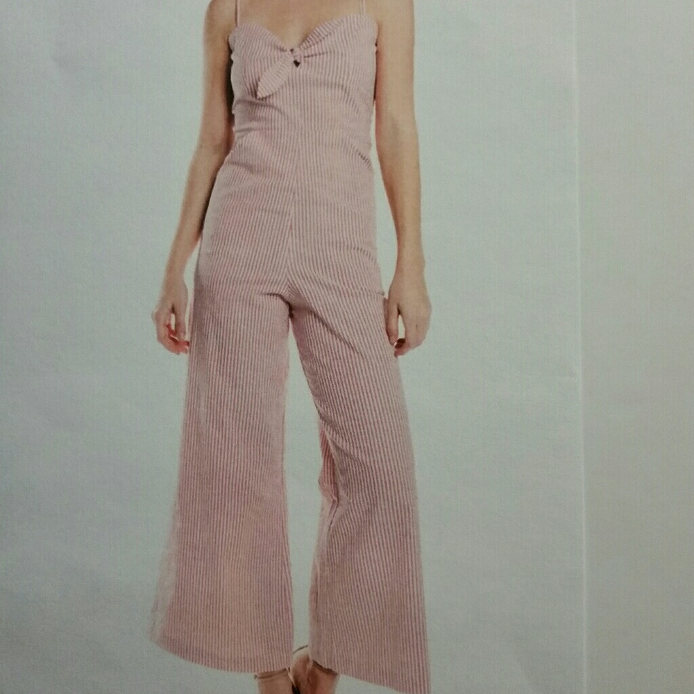 Red striped Jumpsuit with bow tie - Picture 2 of 8